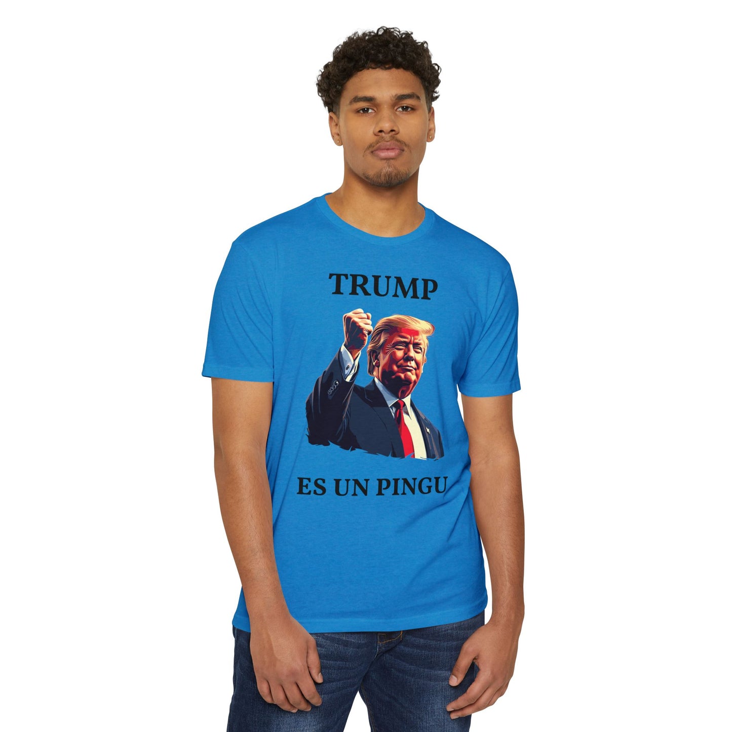 Trump es un Pingú Patriótica Camiseta