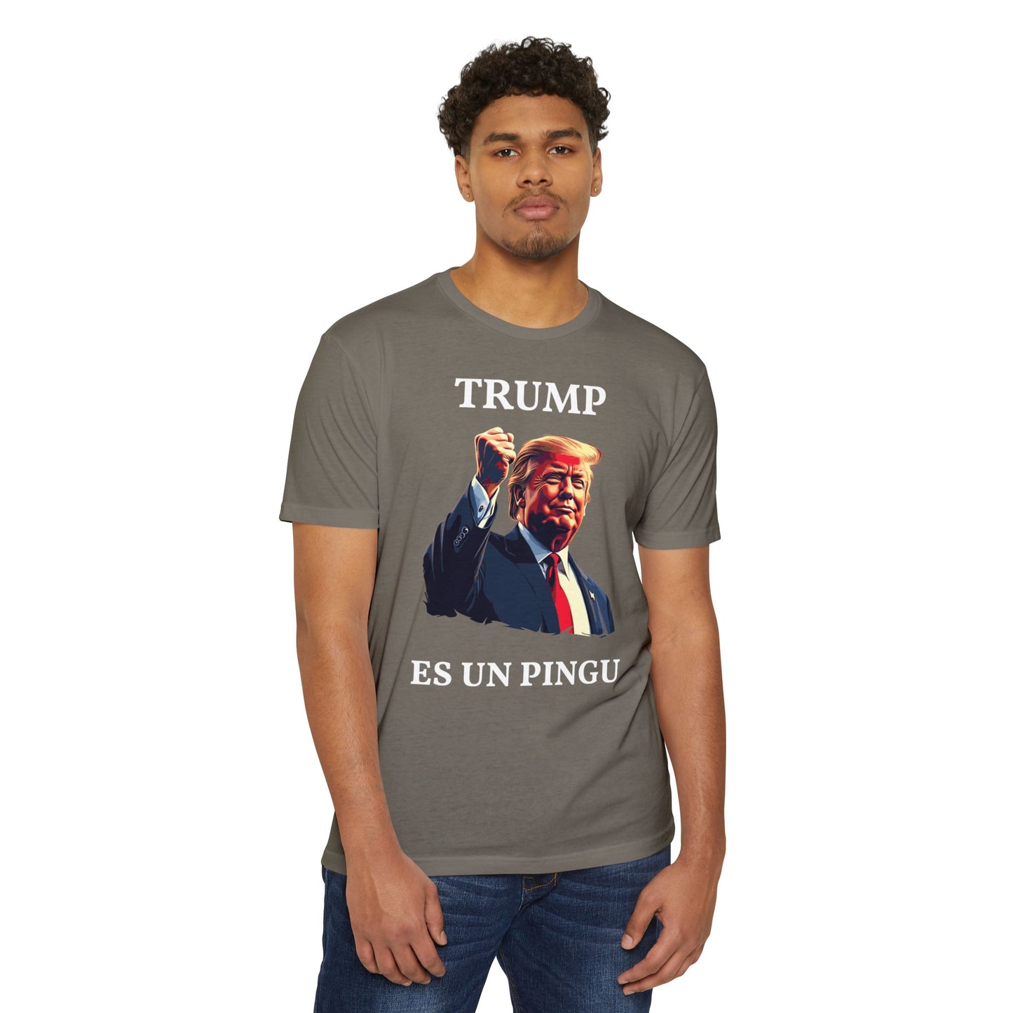 Trump es un Pingú Patriótica Camiseta