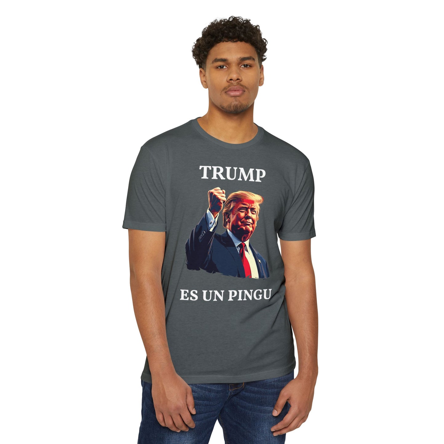 Trump es un Pingú Patriótica Camiseta